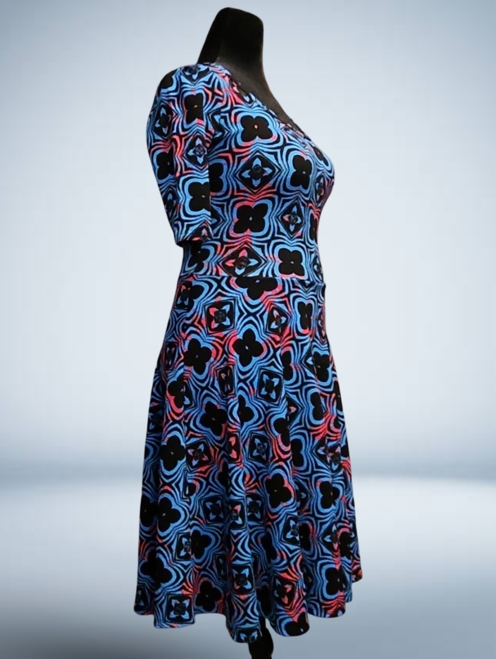 LuLaRoe S Blue Black Red Geometric Knit Knee Length A-Line Dress Scoop Neck - Picture 6 of 9